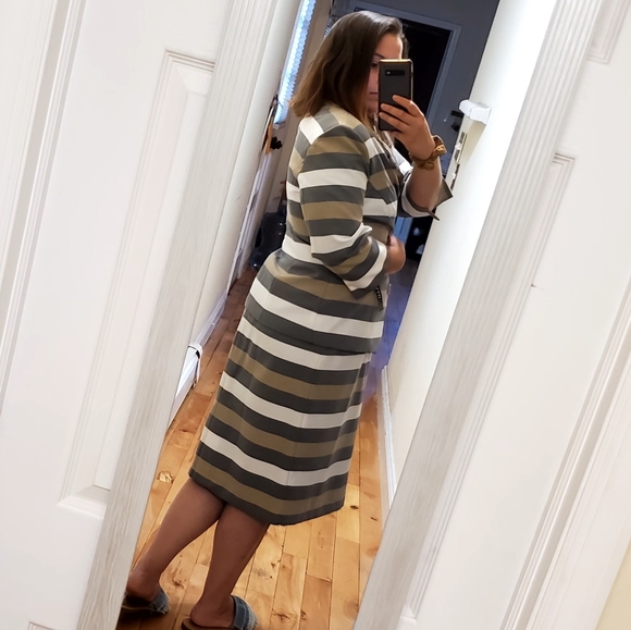 Danillo Size 12 Striped 2-Piece Skirt Suit - Picture 4 of 16